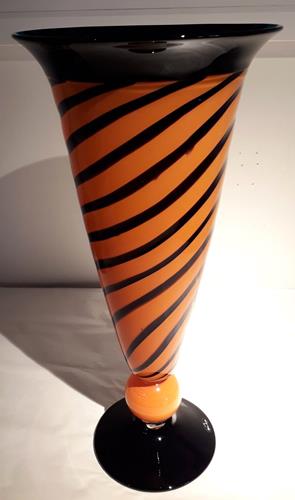 Incalmo Chantarelle Flute Vase Orange/Black by Höglund Art Glass
